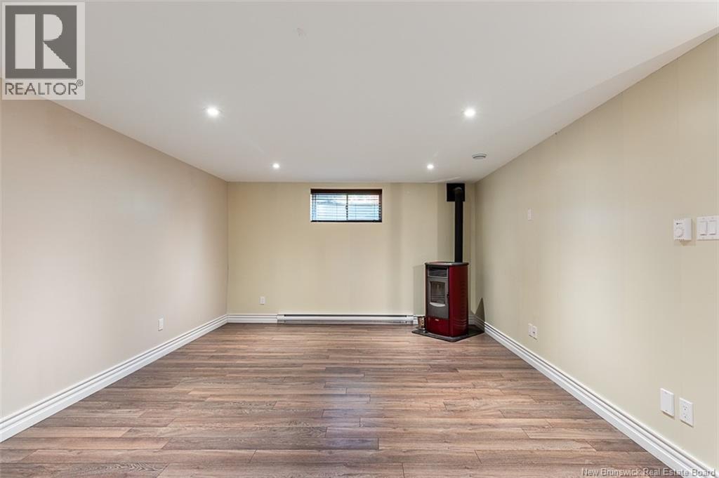 77 Stillwater Drive - Image 27