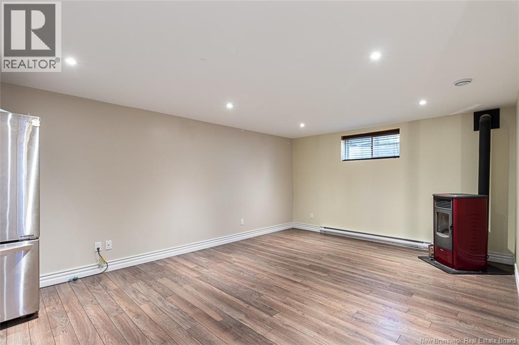 77 Stillwater Drive - Image 26