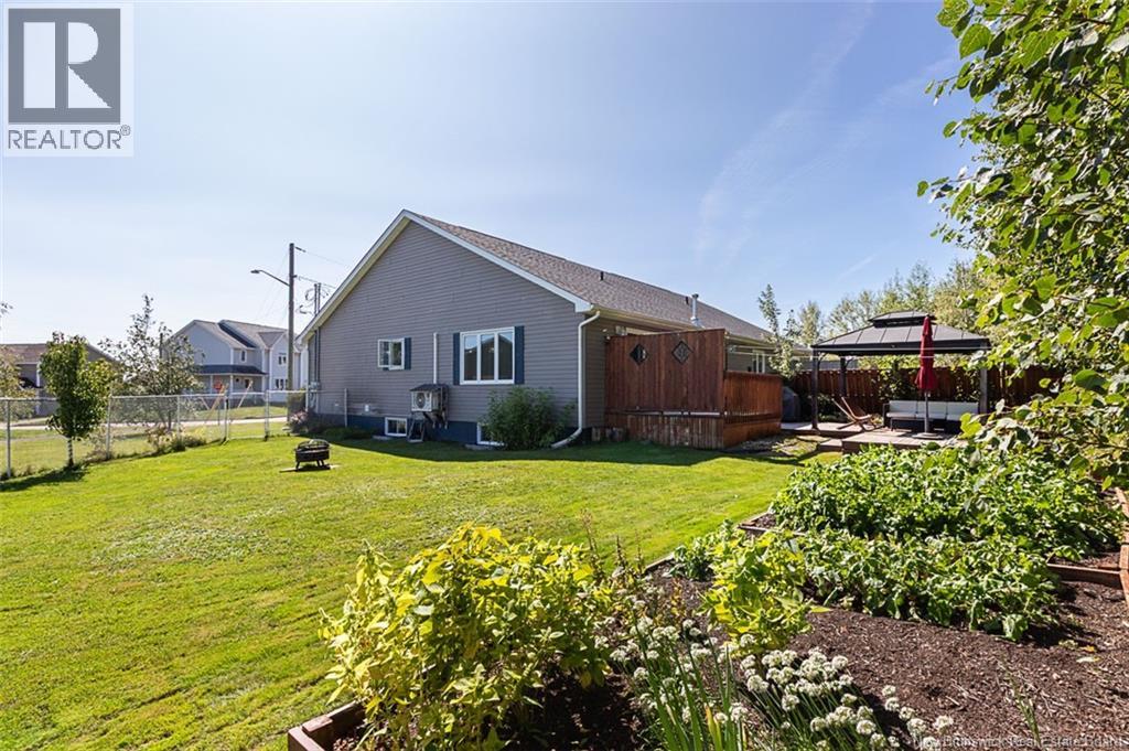 77 Stillwater Drive - 38