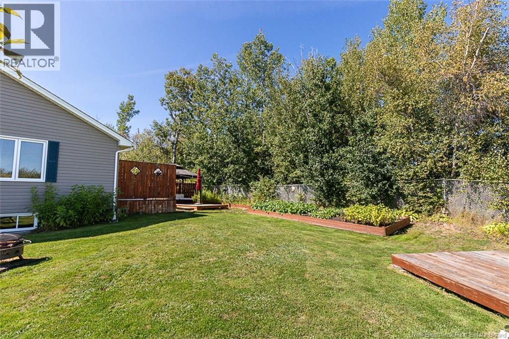77 Stillwater Drive - 40