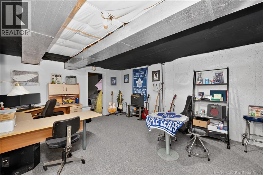 833 Frampton Lane - Image 33