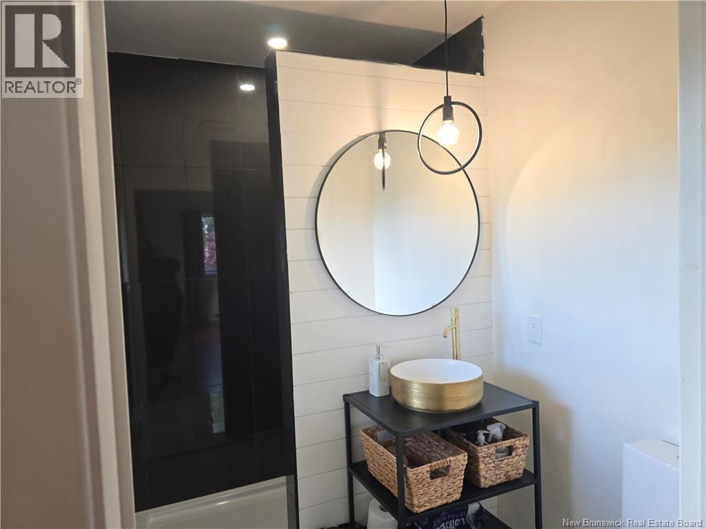 141 Neil - Image 31