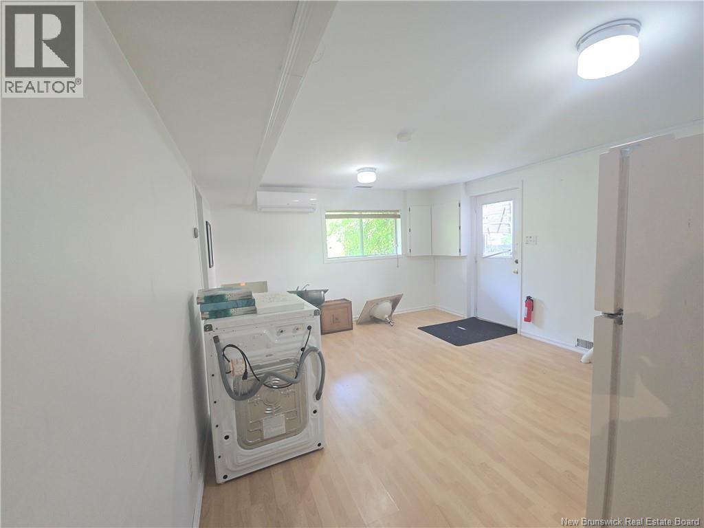 141 Neil - Image 38
