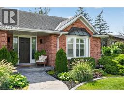 4pc Bathroom - 233 Cairns Crescent, Fort Erie, ON L2A5M4 Photo 6