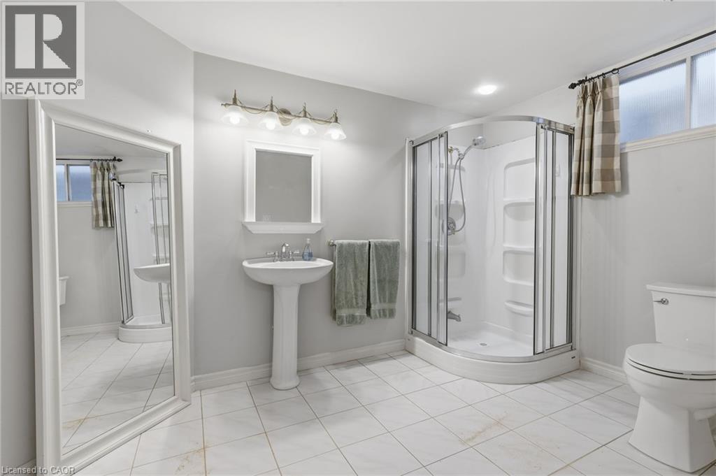 1229 NATHANIEL Crescent - Image 35