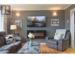 2-8 Hawks Nest Road thumbnail 11