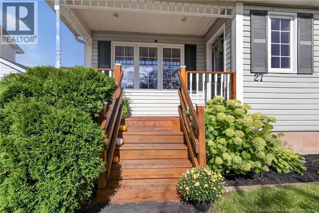 27 Stoneham Drive, Moncton — photo 2