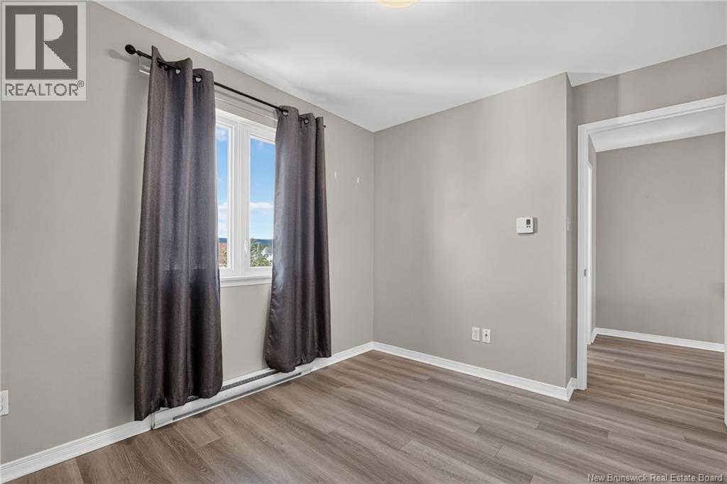 27 Stoneham Drive - 27