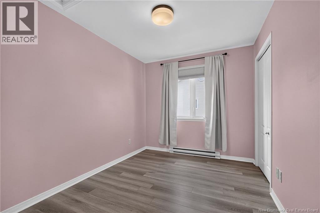 27 Stoneham Drive - 28