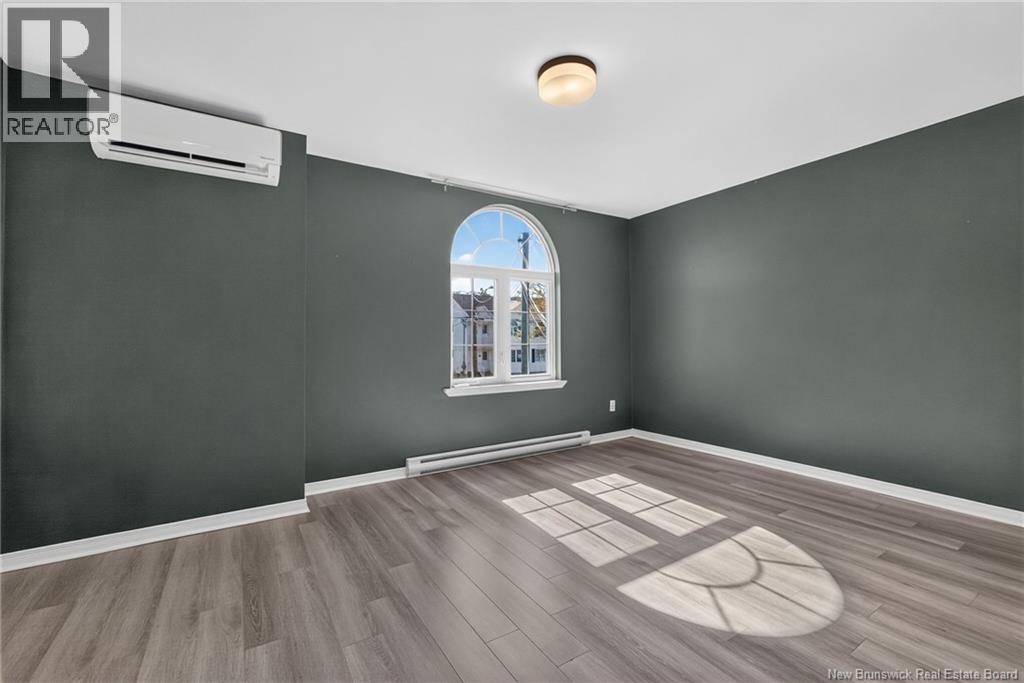 27 Stoneham Drive - Image 32