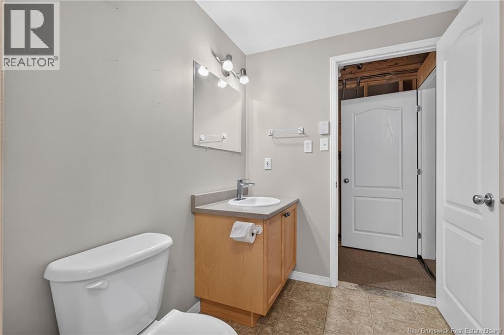 27 Stoneham Drive - 43