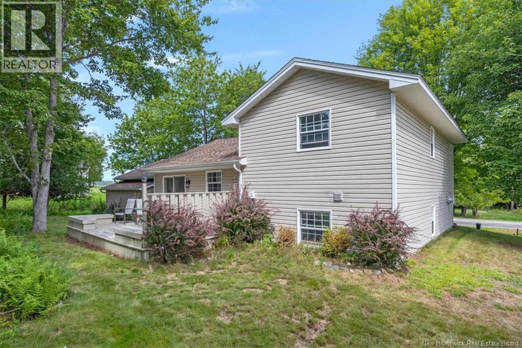 1 Tagish Road - 20