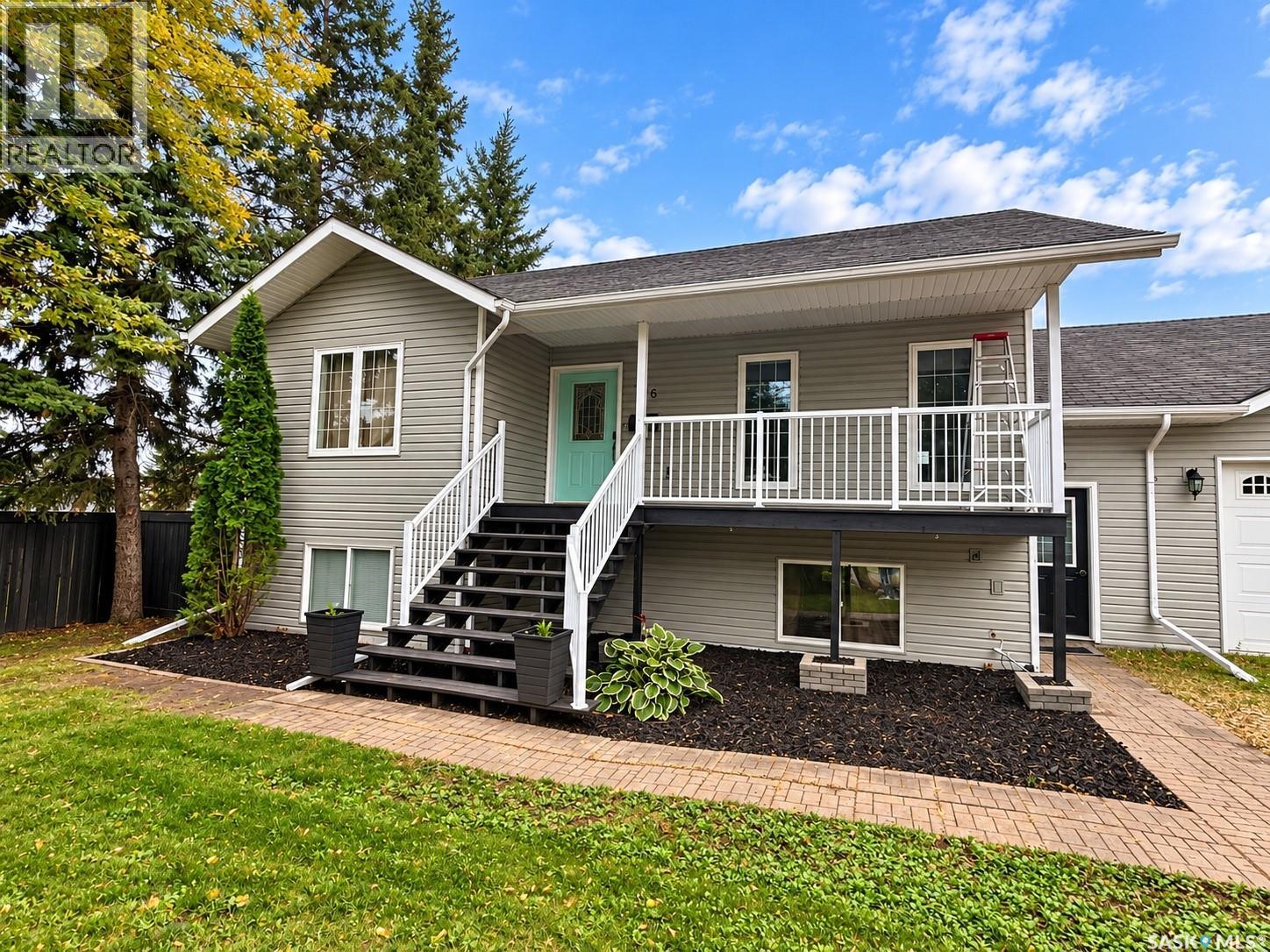 306 Centre AVENUE, Meadow Lake — photo 2