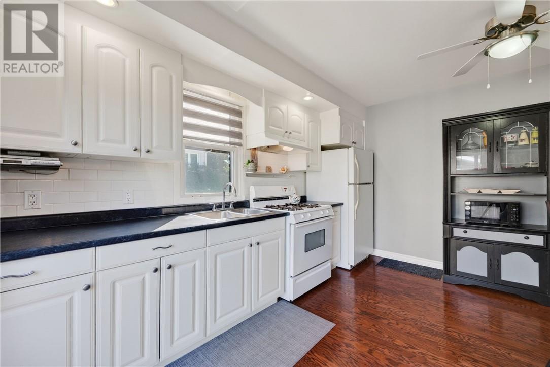 314 Tenth Avenue - Image 12