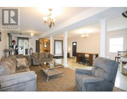 Loft - 731 Highway 17 N, Aweres Twp, ON P6A5K7 Photo 12