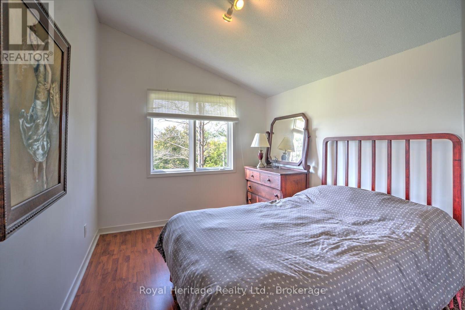 215 FIFTH LINE DUMMER SOUTH ROAD - 20