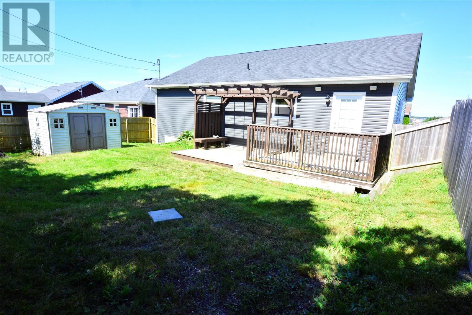 11 Logan Street, Paradise — photo 5