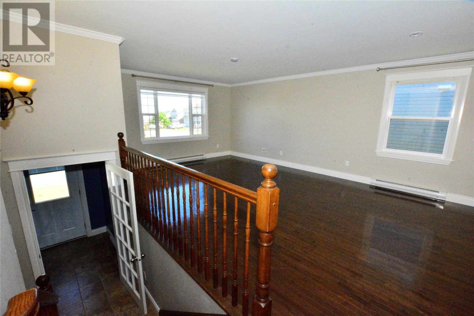 11 Logan Street, Paradise — photo 8