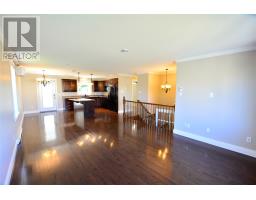 11 Logan Street thumbnail 12