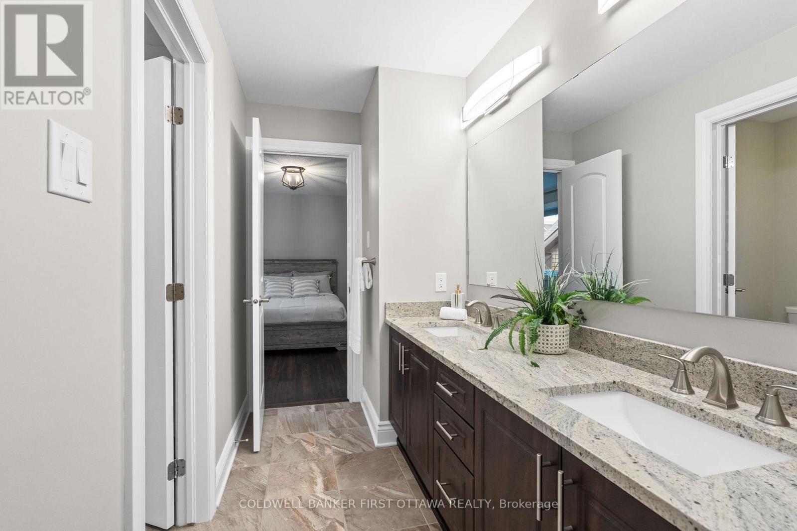 60 GINSENG TERRACE - Image 31