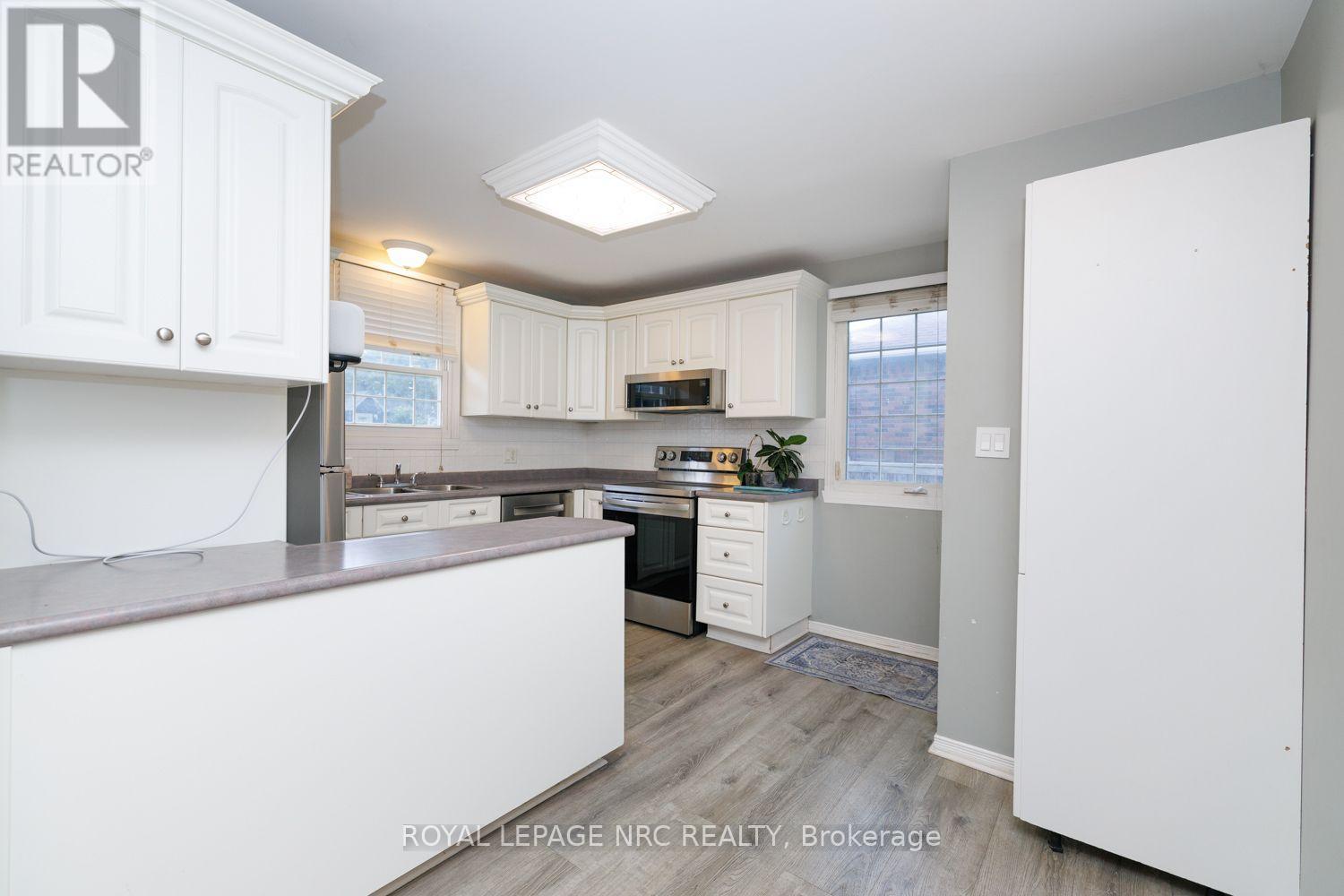 27 CEDARDALE AVENUE - 10
