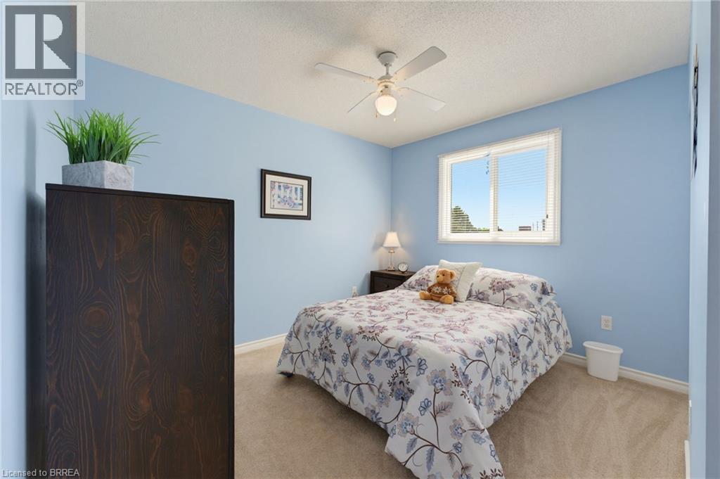 42 BUCHANAN Crescent - Image 12