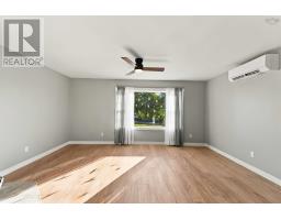 29 King Street, Digby, NS B0V1A0 Photo 12
