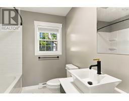 29 King Street, Digby, NS B0V1A0 Photo 17