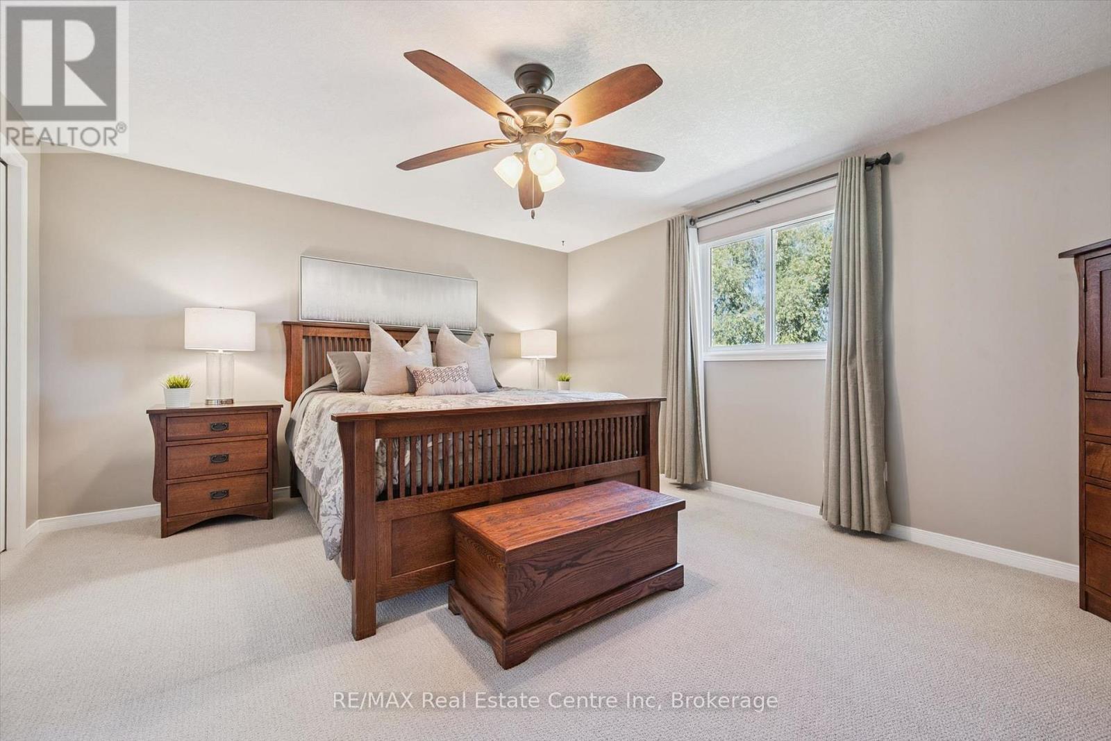 48 ABBEYWOOD CRESCENT - 18