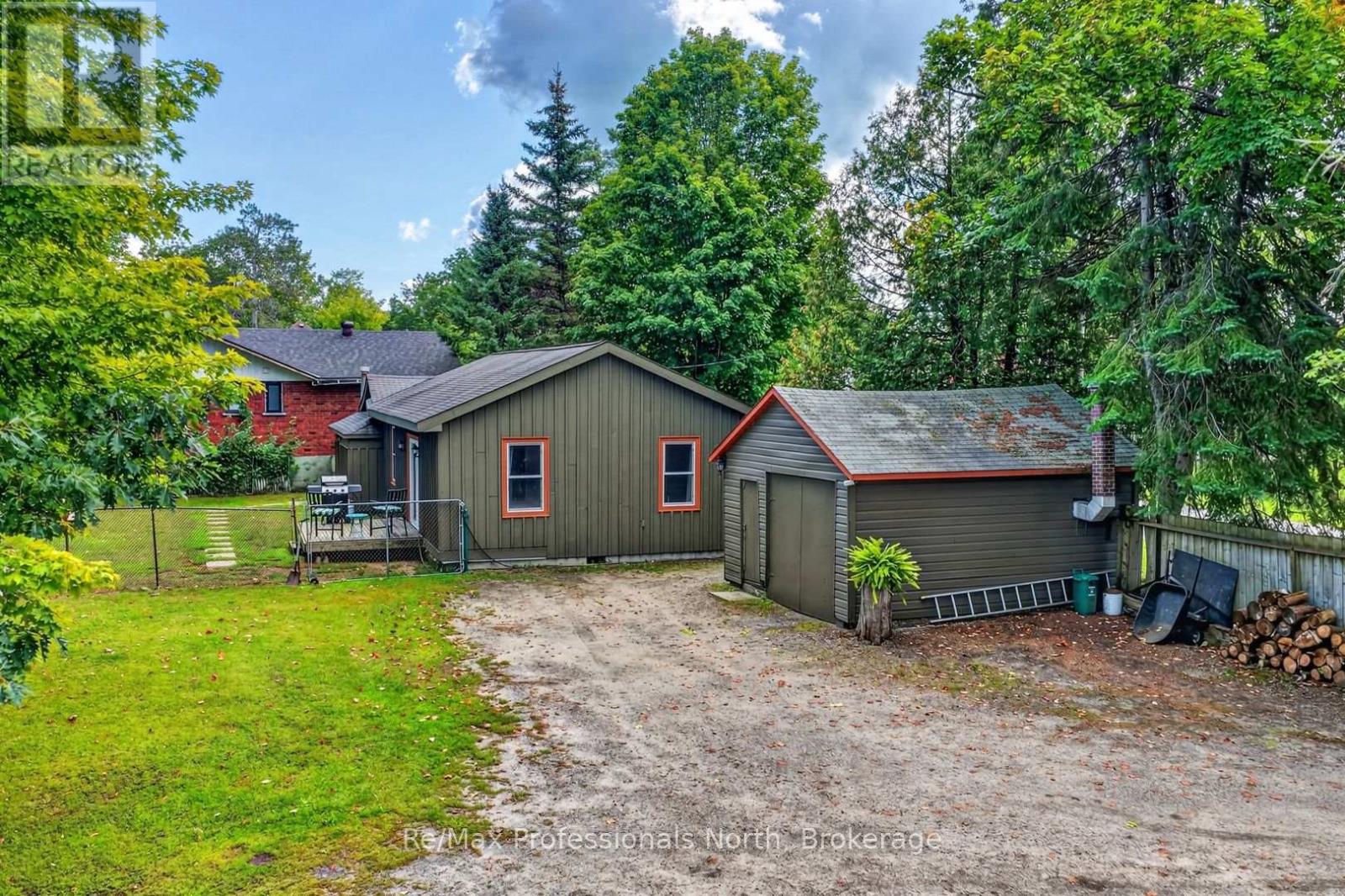 160 ISAAC STREET, Gravenhurst (Muskoka (S)) — photo 2