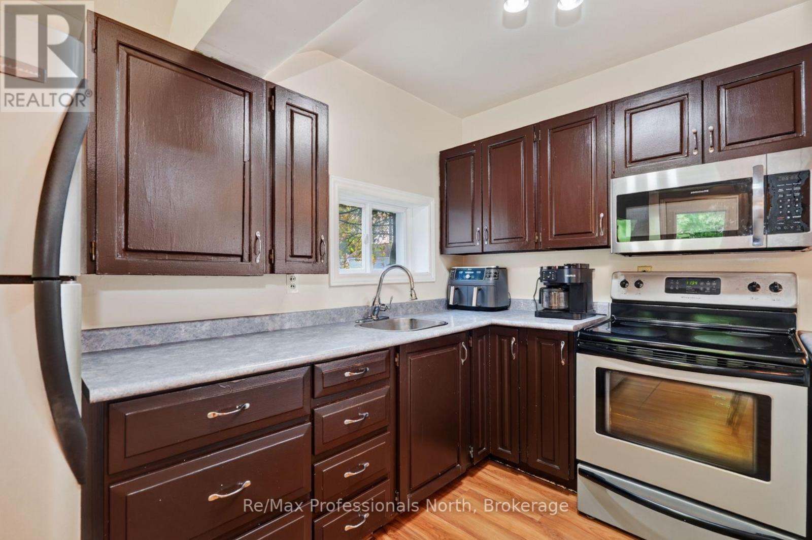 160 ISAAC STREET, Gravenhurst (Muskoka (S)) — photo 9