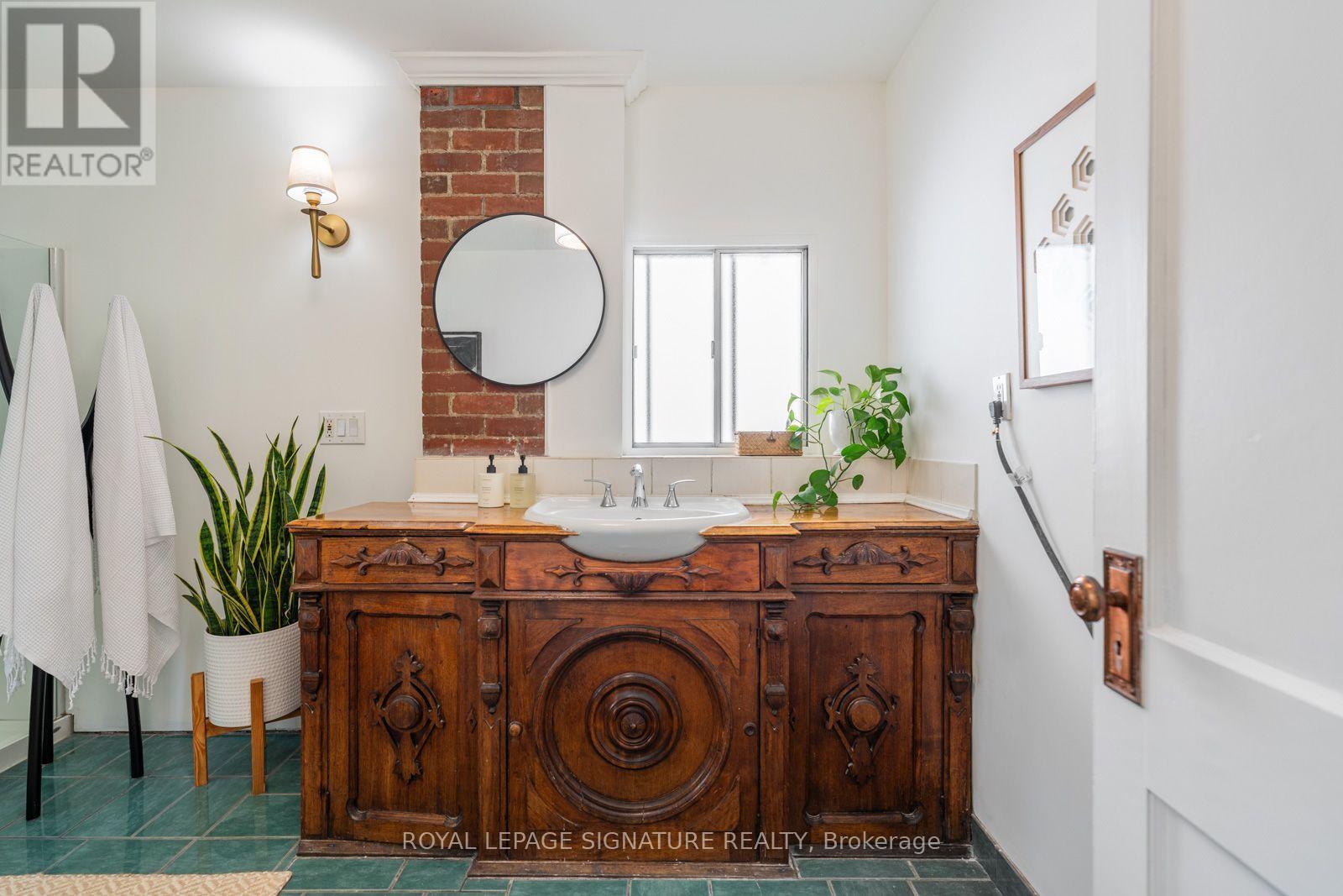 46 ORCHARD PARK BOULEVARD - 22