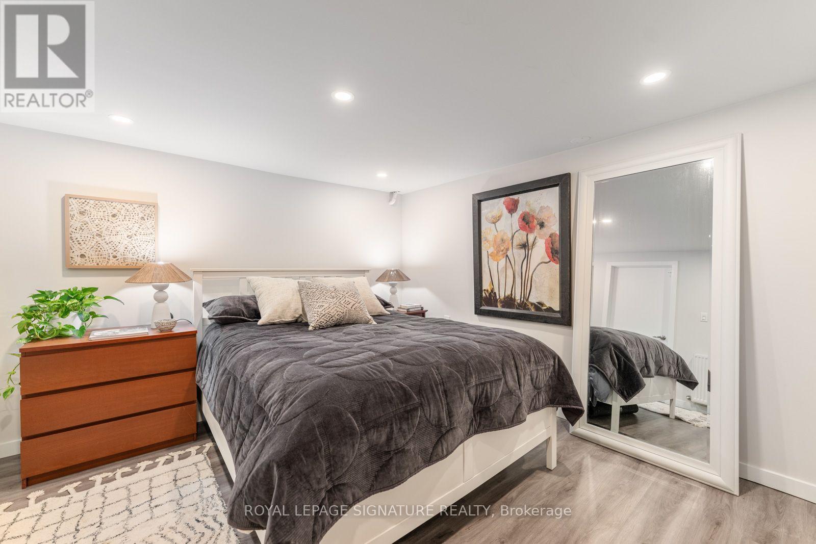 46 ORCHARD PARK BOULEVARD - 24