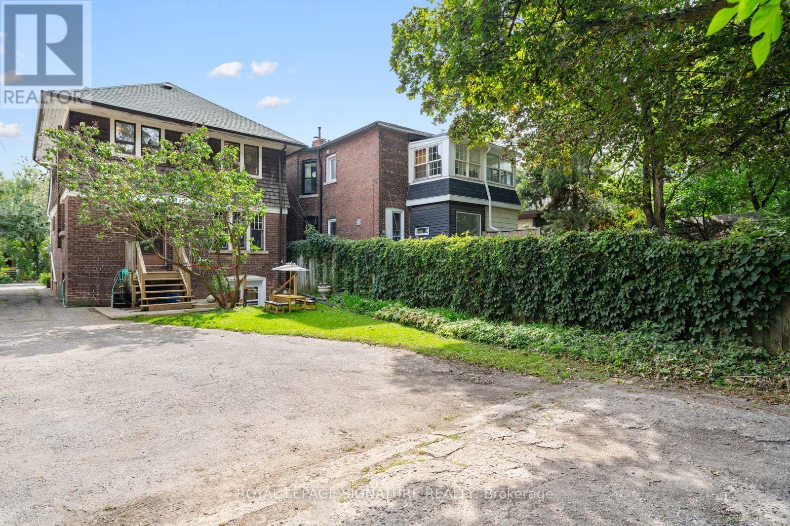 46 ORCHARD PARK BOULEVARD - 30