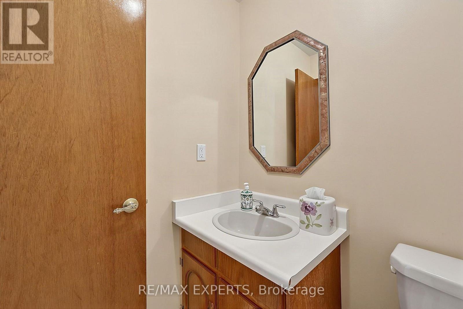 179 BORDEAUX DRIVE - 35