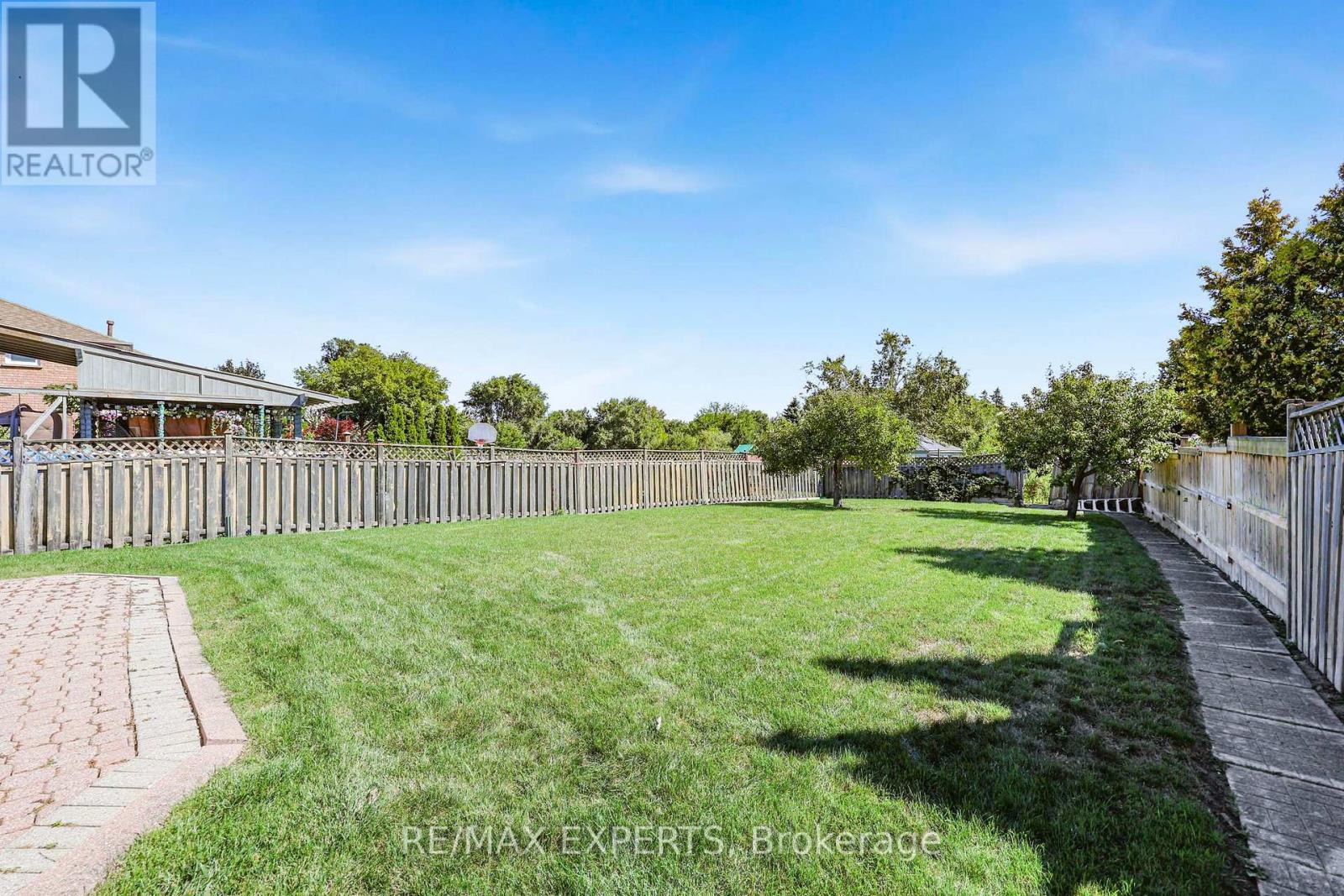 179 BORDEAUX DRIVE - Image 39