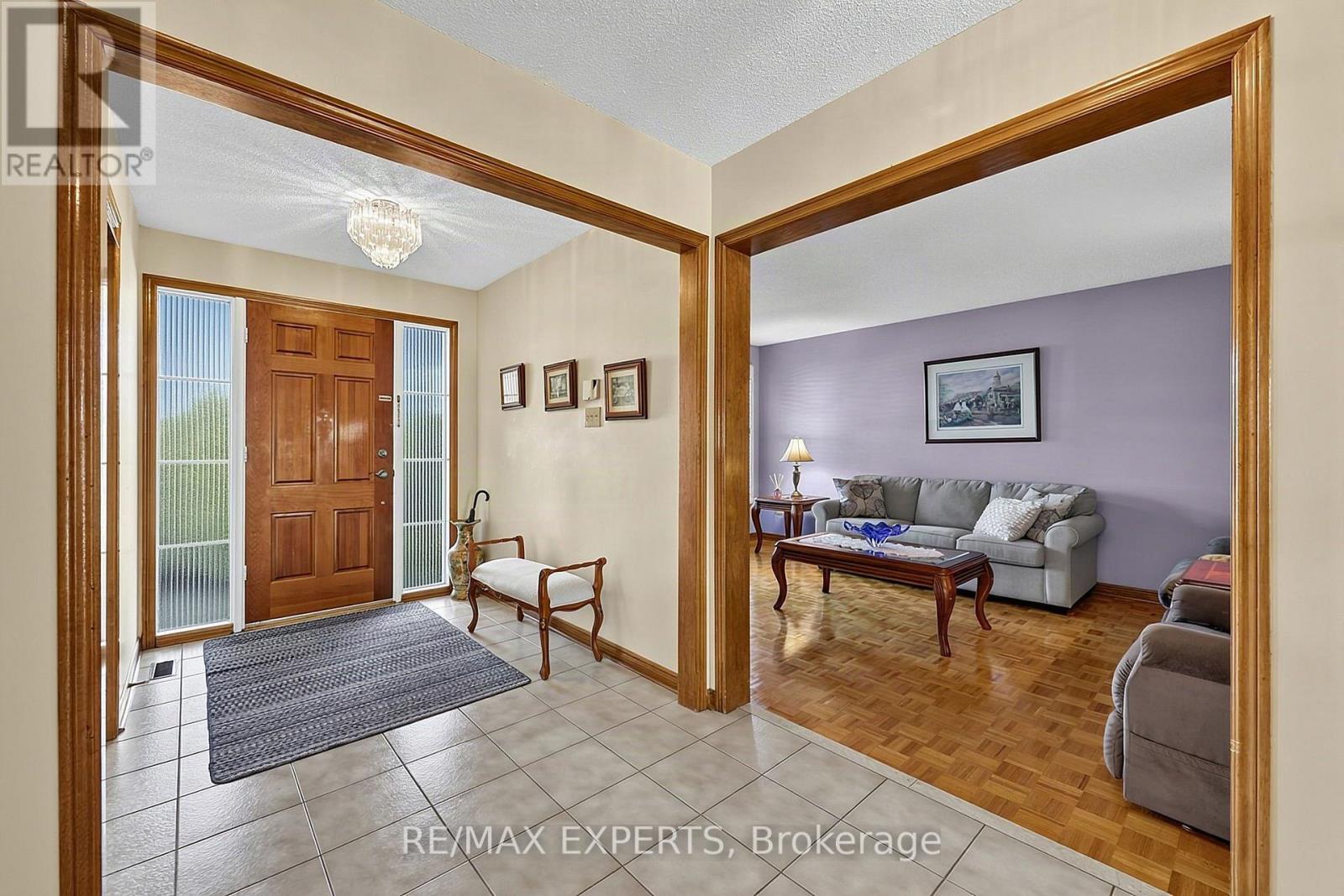 179 BORDEAUX DRIVE - 6