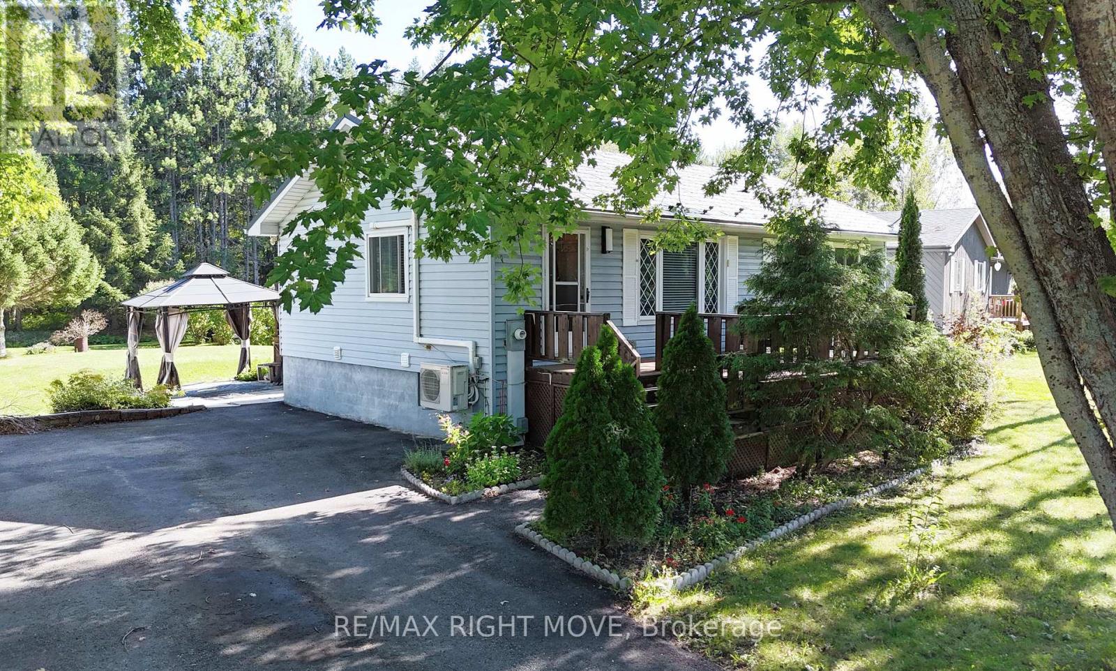 8020 PARK LANE CRESCENT, Ramara