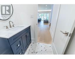 12 Thames Avenue, Toronto, ON M8W2N6 Photo 11