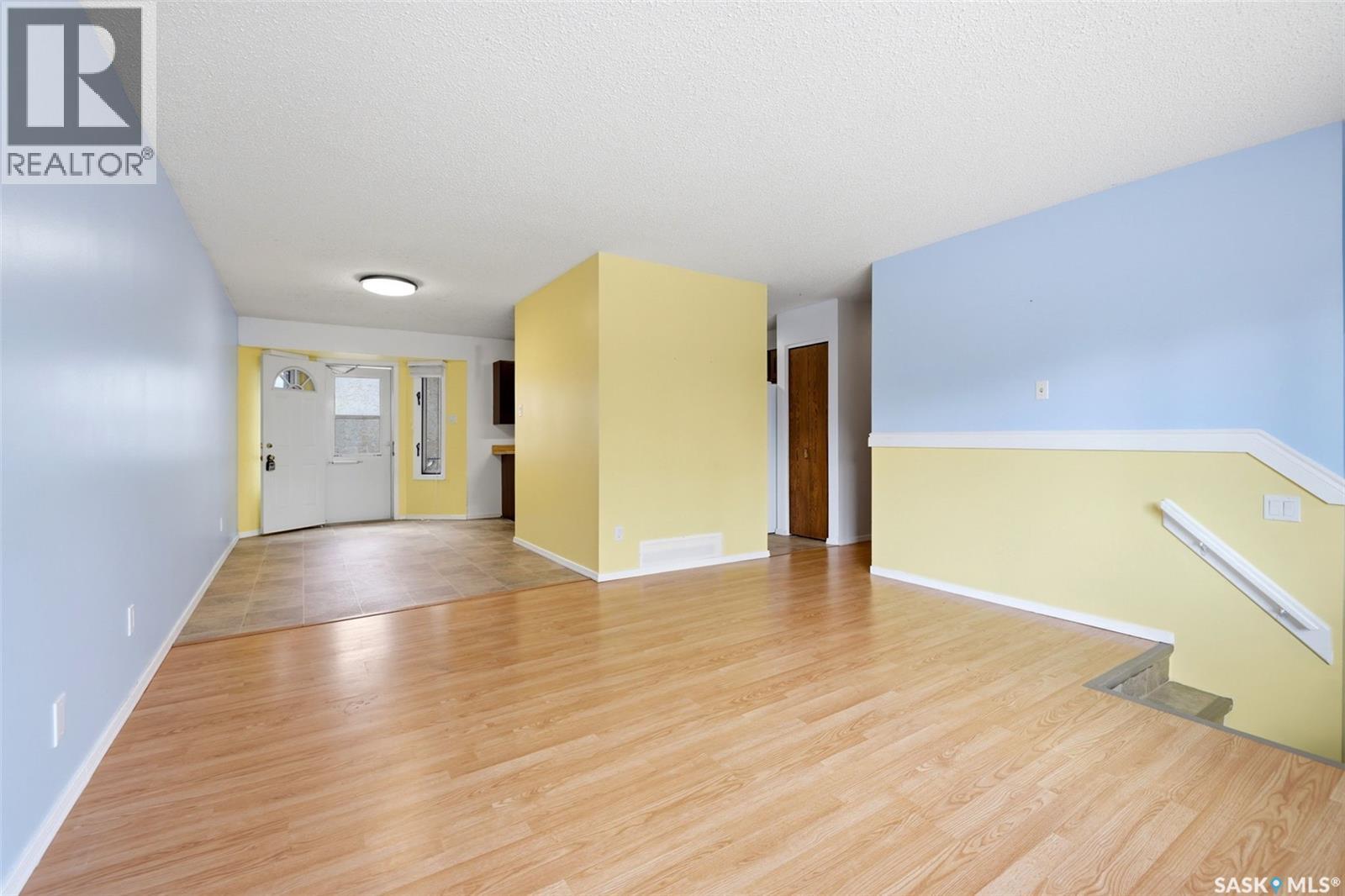 87 Vernon CRESCENT, Regina — photo 2
