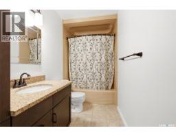 Bedroom - 87 Vernon Crescent, Regina, SK S4R7S8 Photo 10