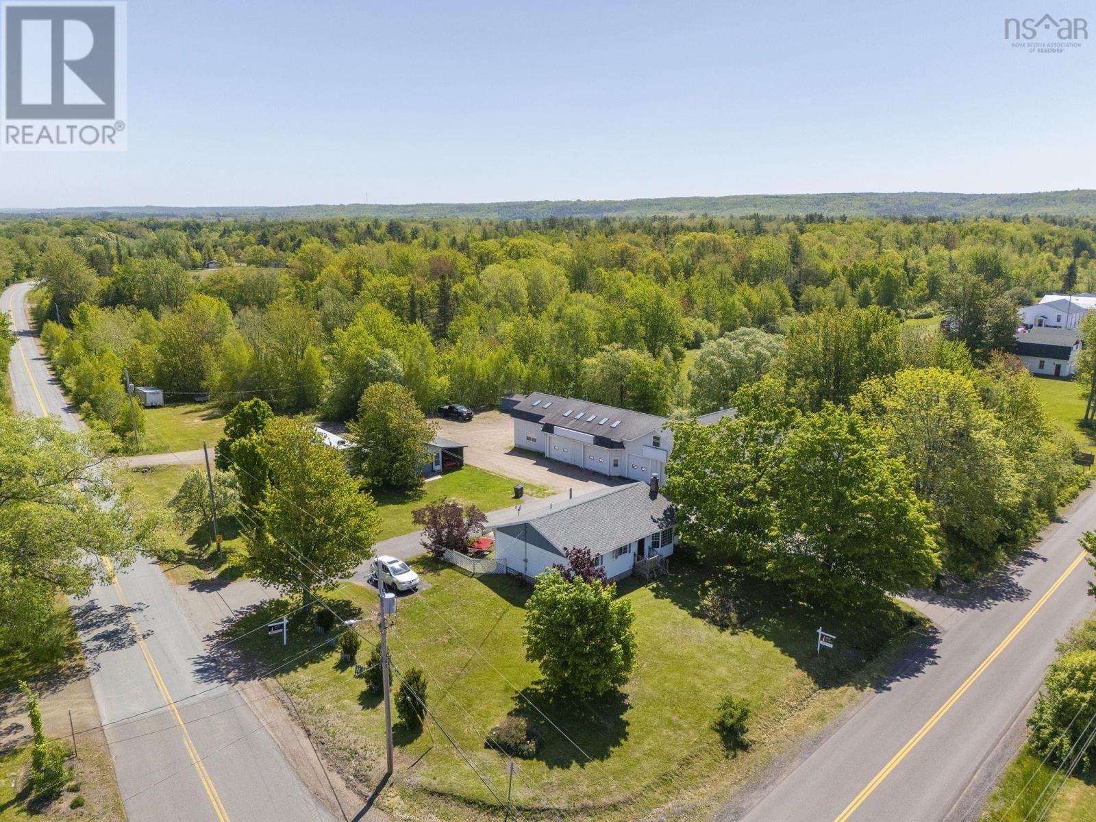 1878 Torbrook Road, Meadowvale — photo 1
