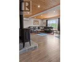 152 Main Road thumbnail 9