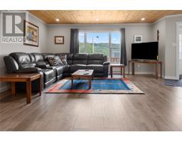 152 Main Road thumbnail 5