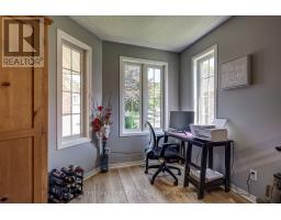 Living room - 114 Meadowridge Road, London North, ON N6H5N6 Photo 10