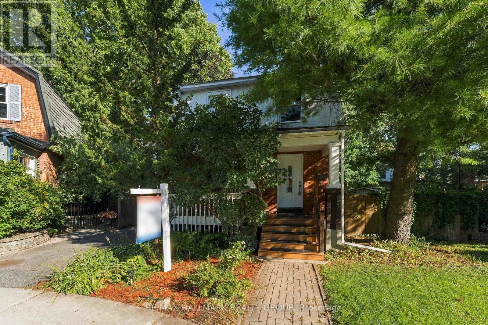 3 ASHBURY PLACE - 2