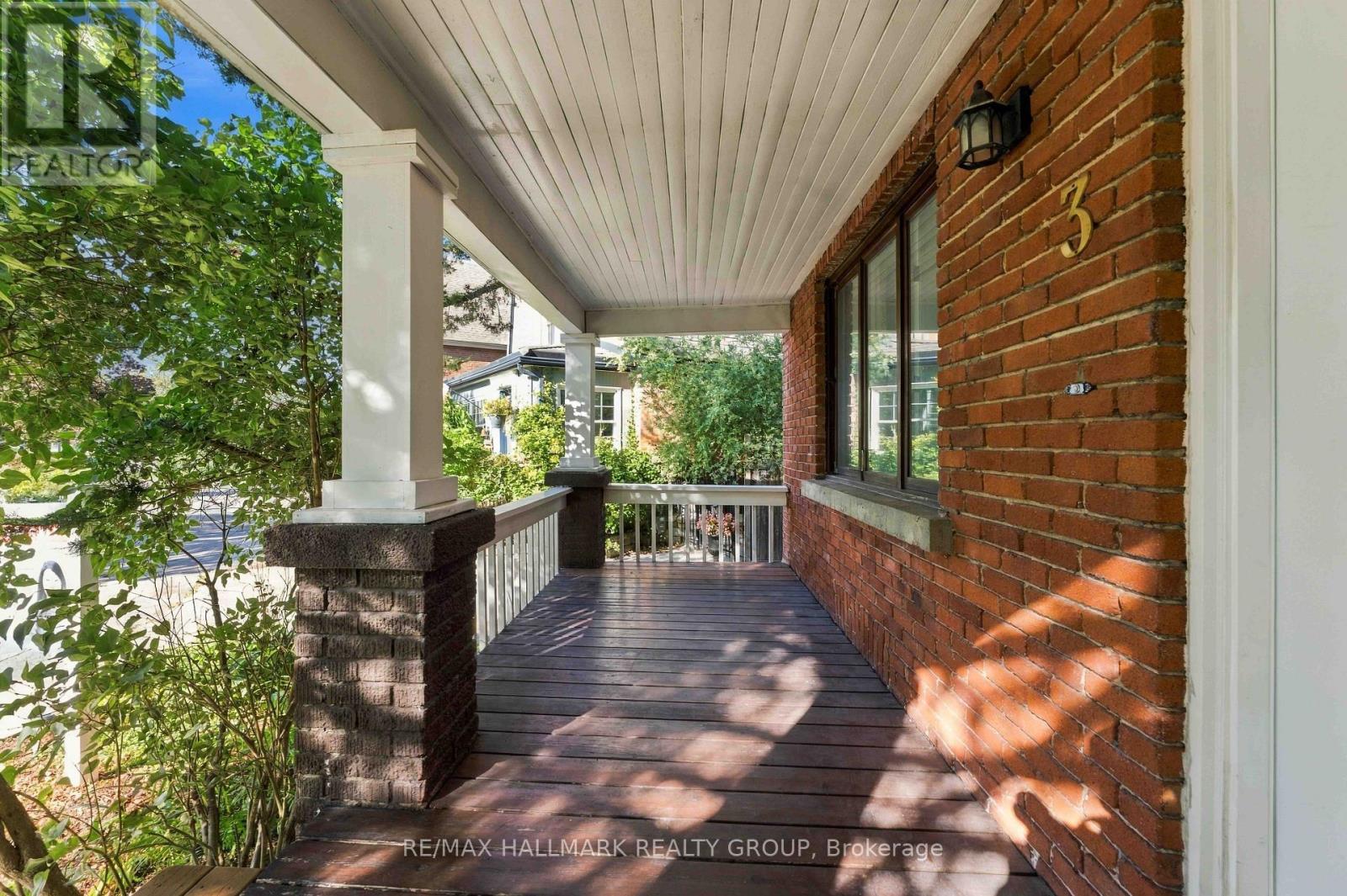 3 ASHBURY PLACE - 4