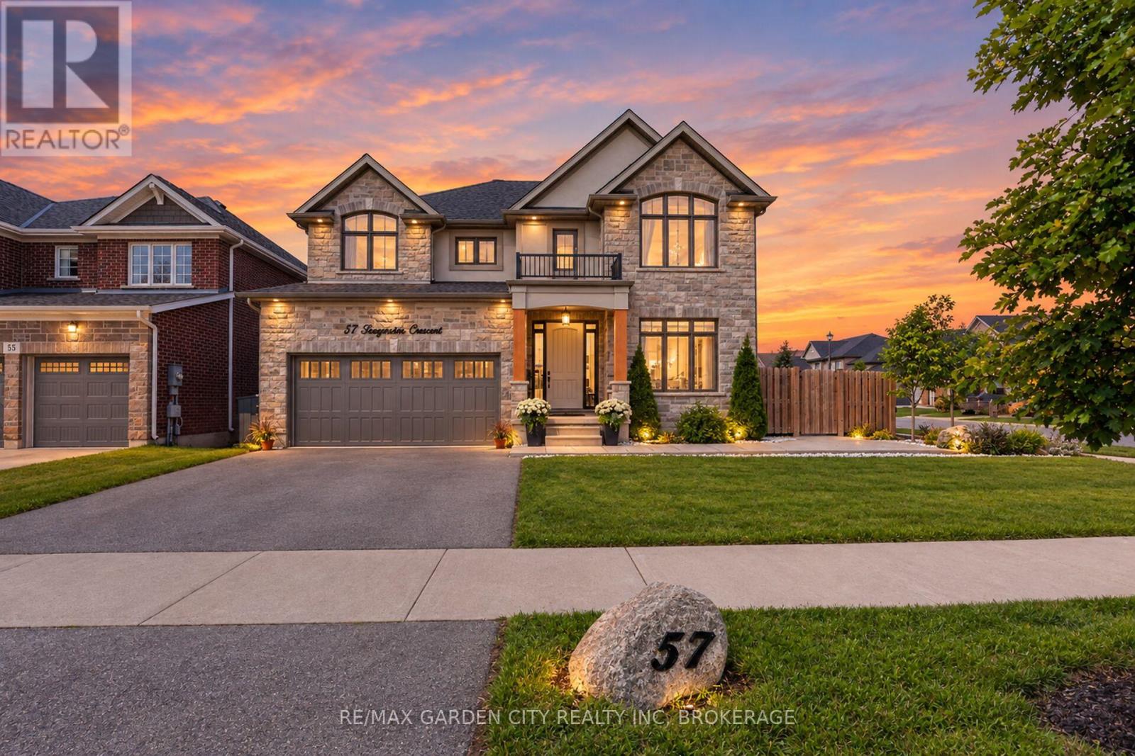57 BERGENSTEIN CRES CRESCENT - 1