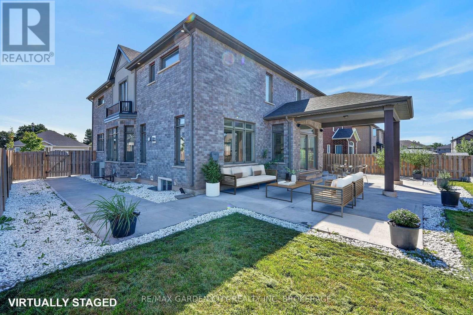 57 BERGENSTEIN CRES CRESCENT - 47