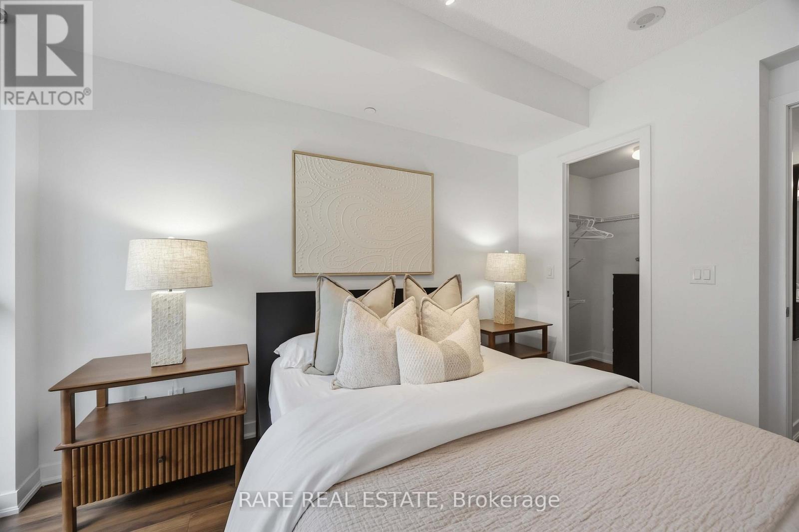#518 60 BERWICK AVENUE - 15
